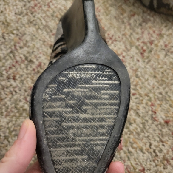 Calvin Klein leather ankle boots 8.5. - Picture 3 of 3